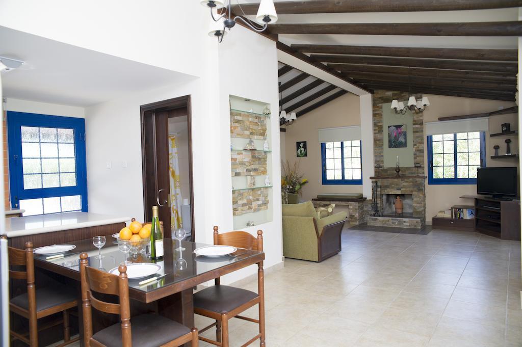 Akamas Edge Villas Polis Oda fotoğraf