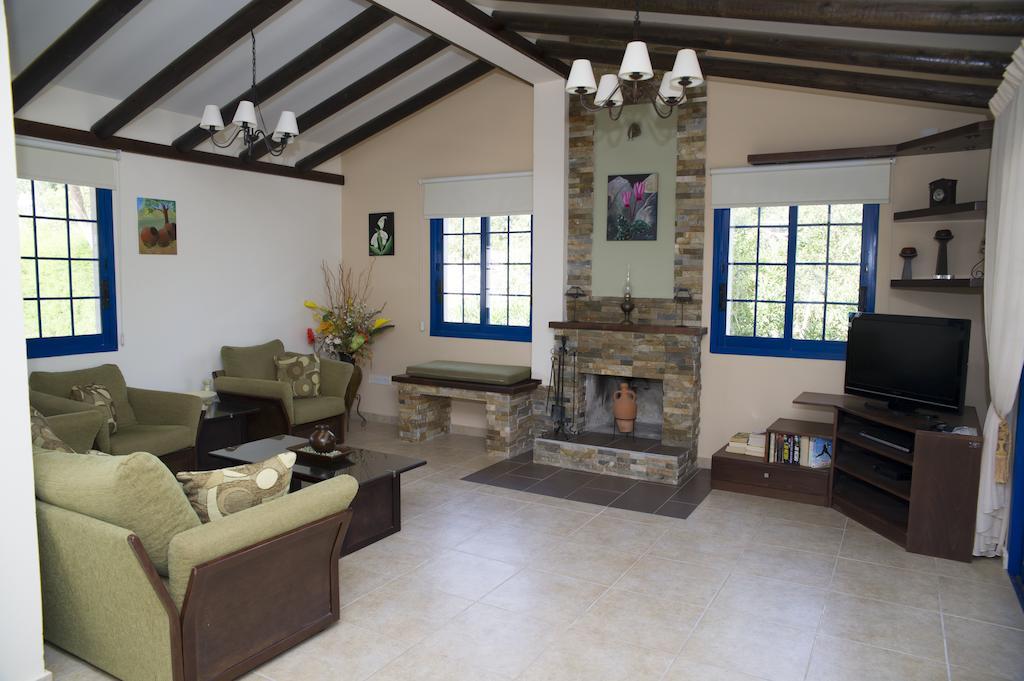 Akamas Edge Villas Polis Oda fotoğraf